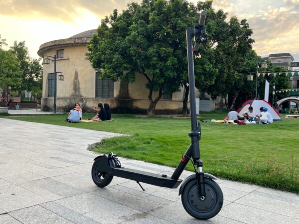 New 2023 Electric Scooter 1100W 45km/h 100km Range GPS track Google - Image 4