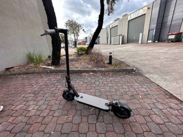 New 2023 Electric Scooter 1100W 45km/h 100km Range GPS track Google - Image 8