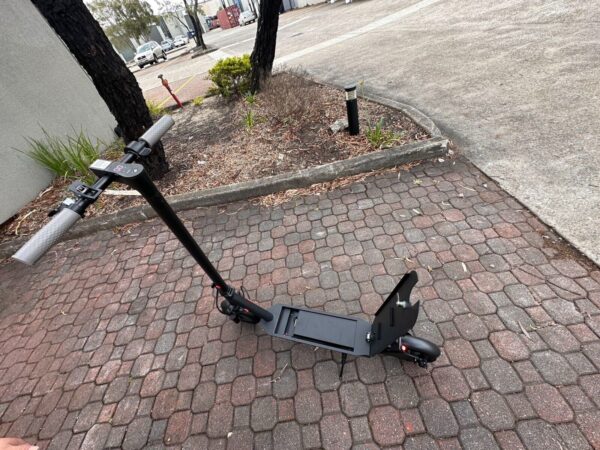 New 2023 Electric Scooter 1100W 45km/h 100km Range GPS track Google - Image 15