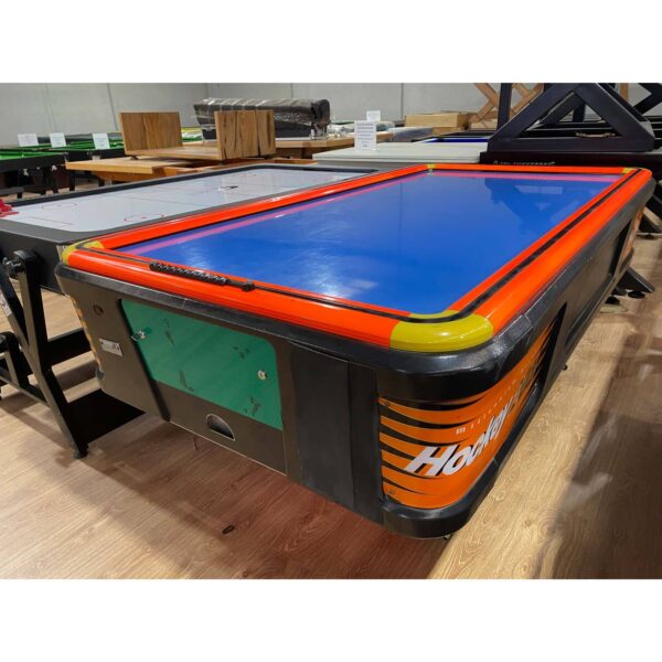 2ND HAND 7.6X4FT COMMERCIAL QUALITY AIR HOCKEY TABLE